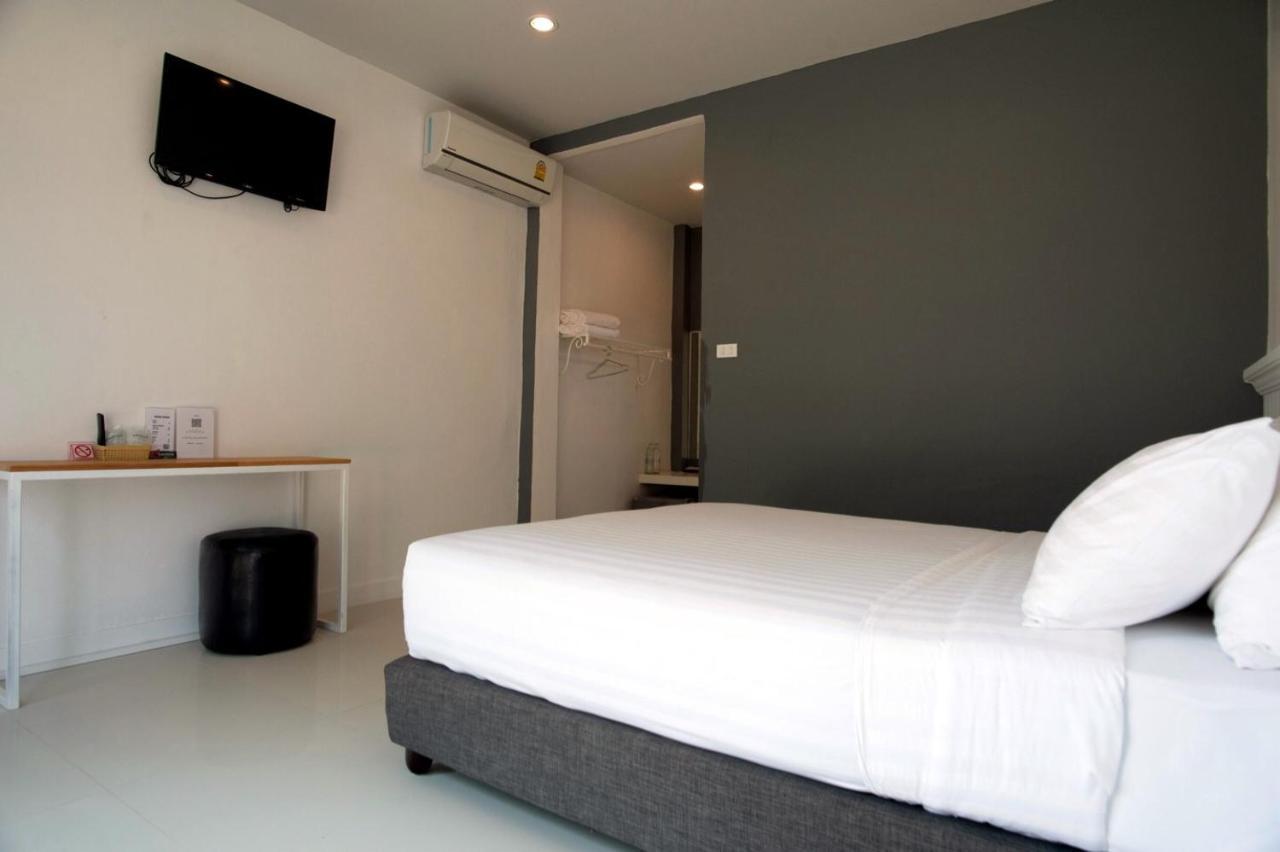 Hotel Bhive Nakhon Phanom Esterno foto
